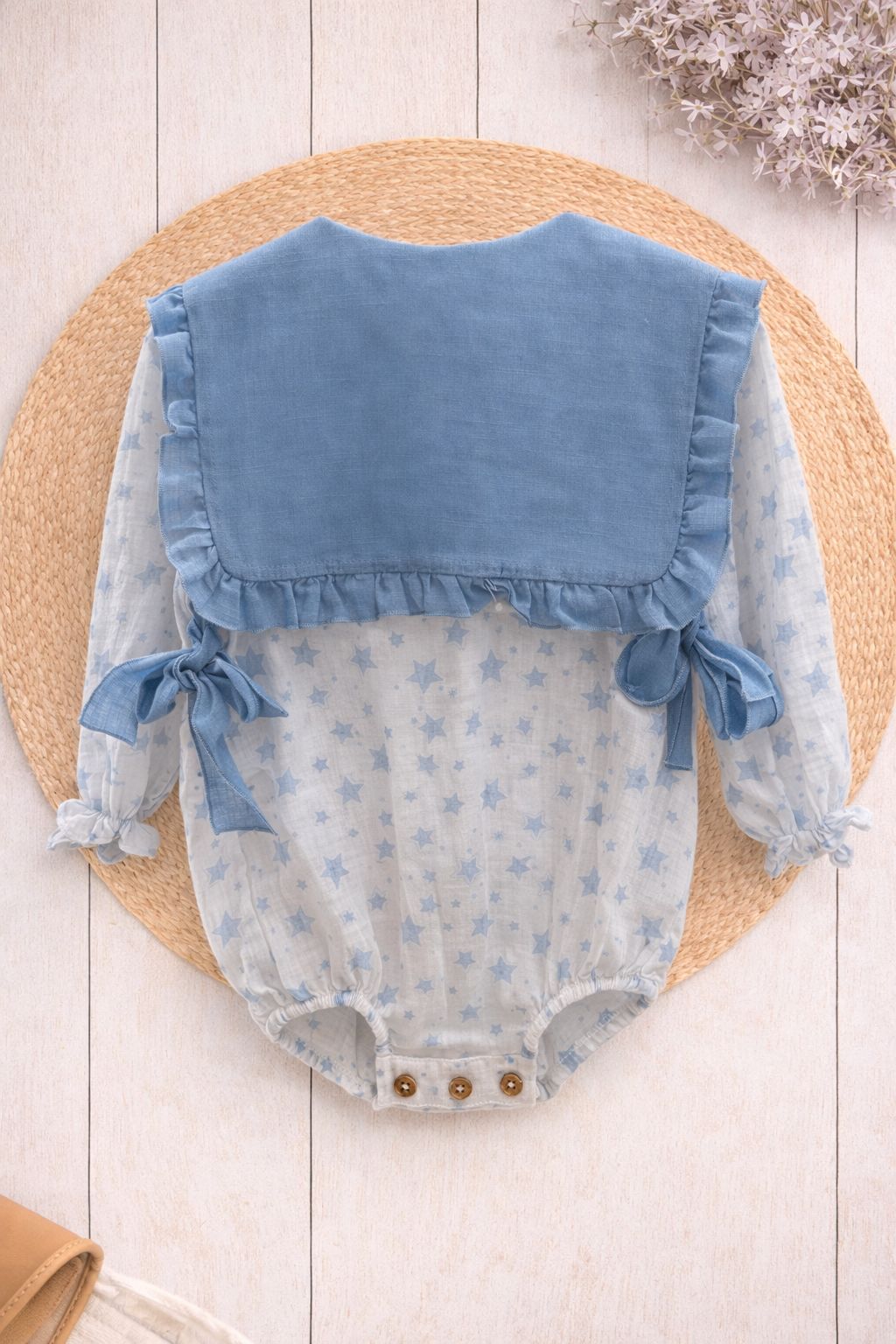 Pelele estrellas baberola