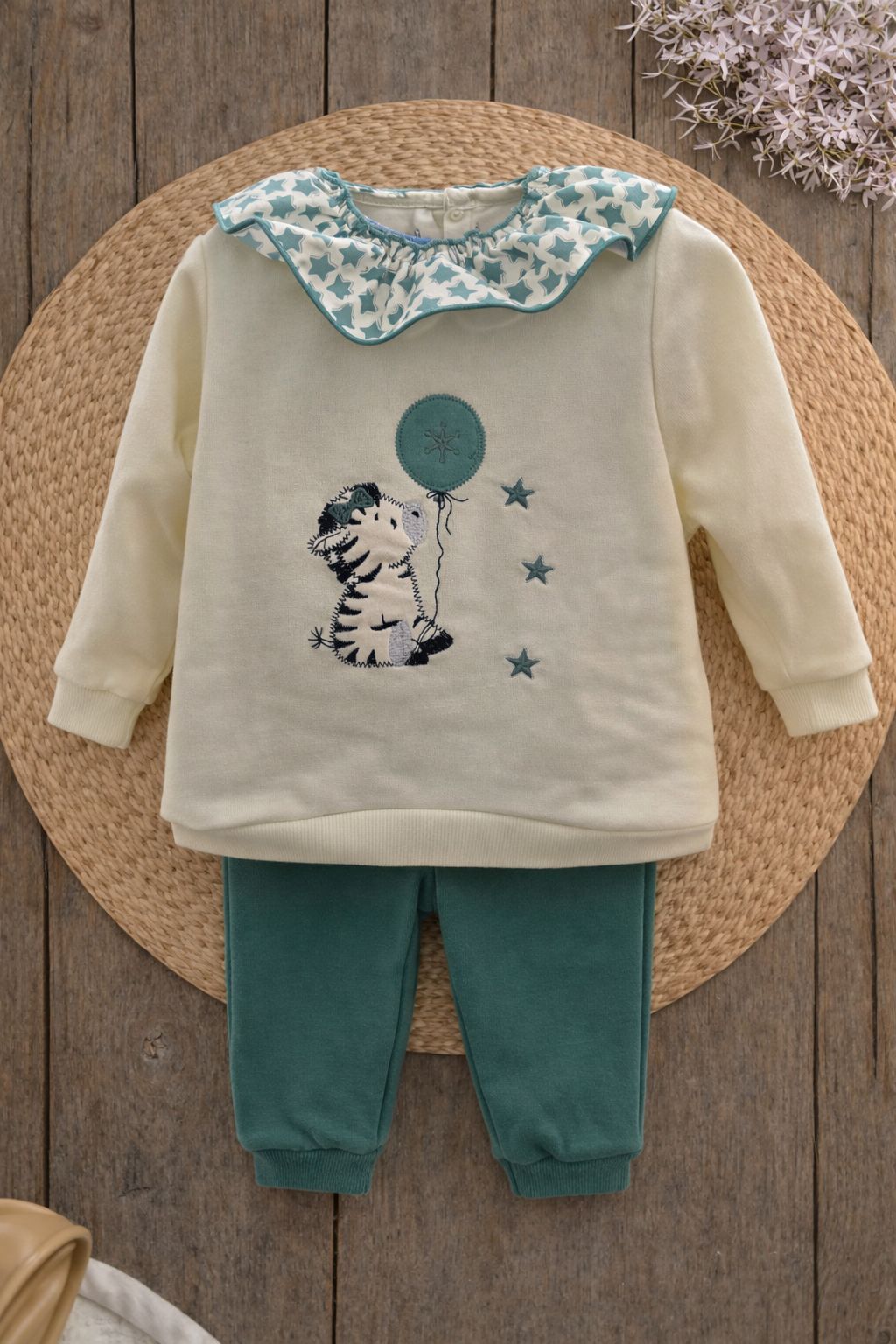 Conjunto cebra cuello